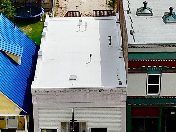 2nd image of 605 E Park Ave