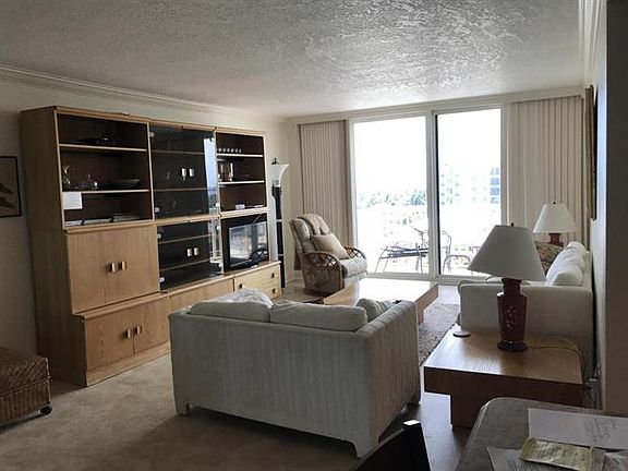 5th image of 125 Ocean Ave APT 806