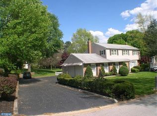 443 Gateswood Dr, West Chester, PA 19380