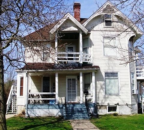 4th image of 1105 McLean Ave
