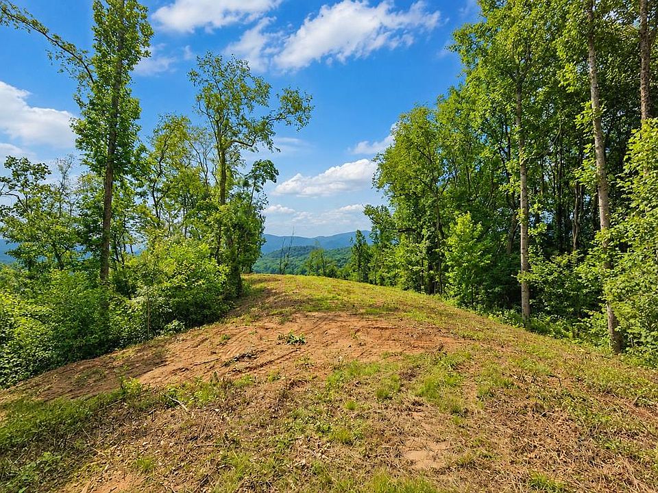 1st image of 275 Sorrells Cove Rd