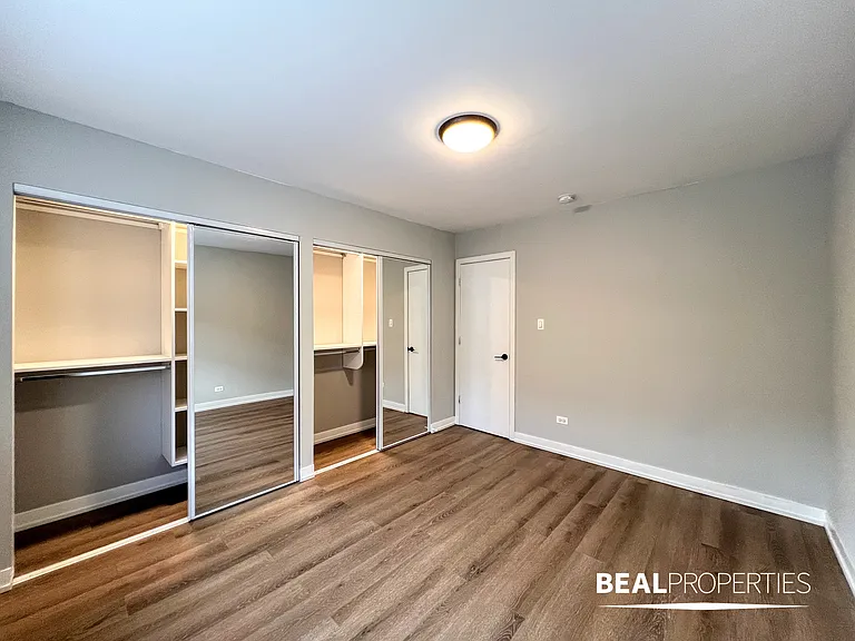 528 W Oakdale — Photo 50