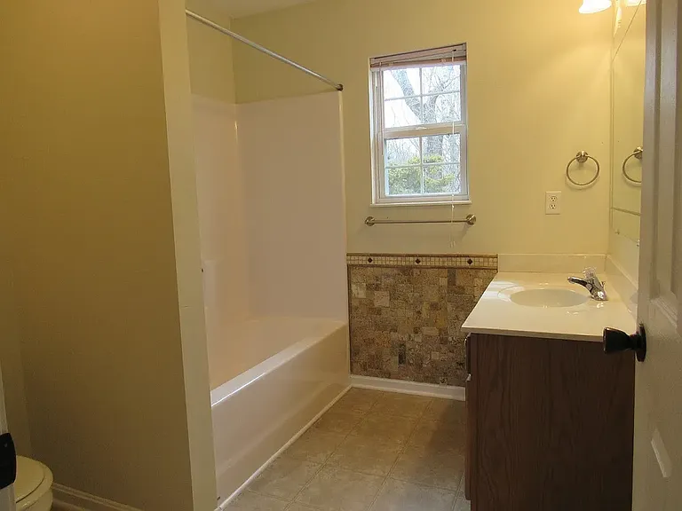 416 Jey Dr — Photo 8