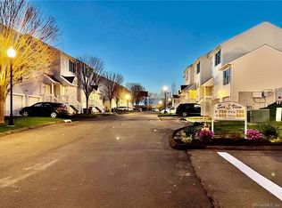 800 Seaview Ave #7503, Bridgeport, CT 06607