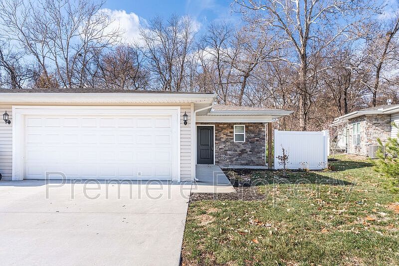 1st image of 406 N Clayview Dr #408