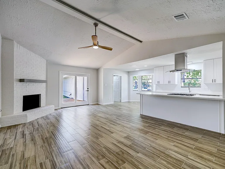 9723 Galston Ln — Photo 13