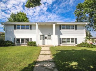 2000 Coronado St #2002, Waukesha, WI 53189