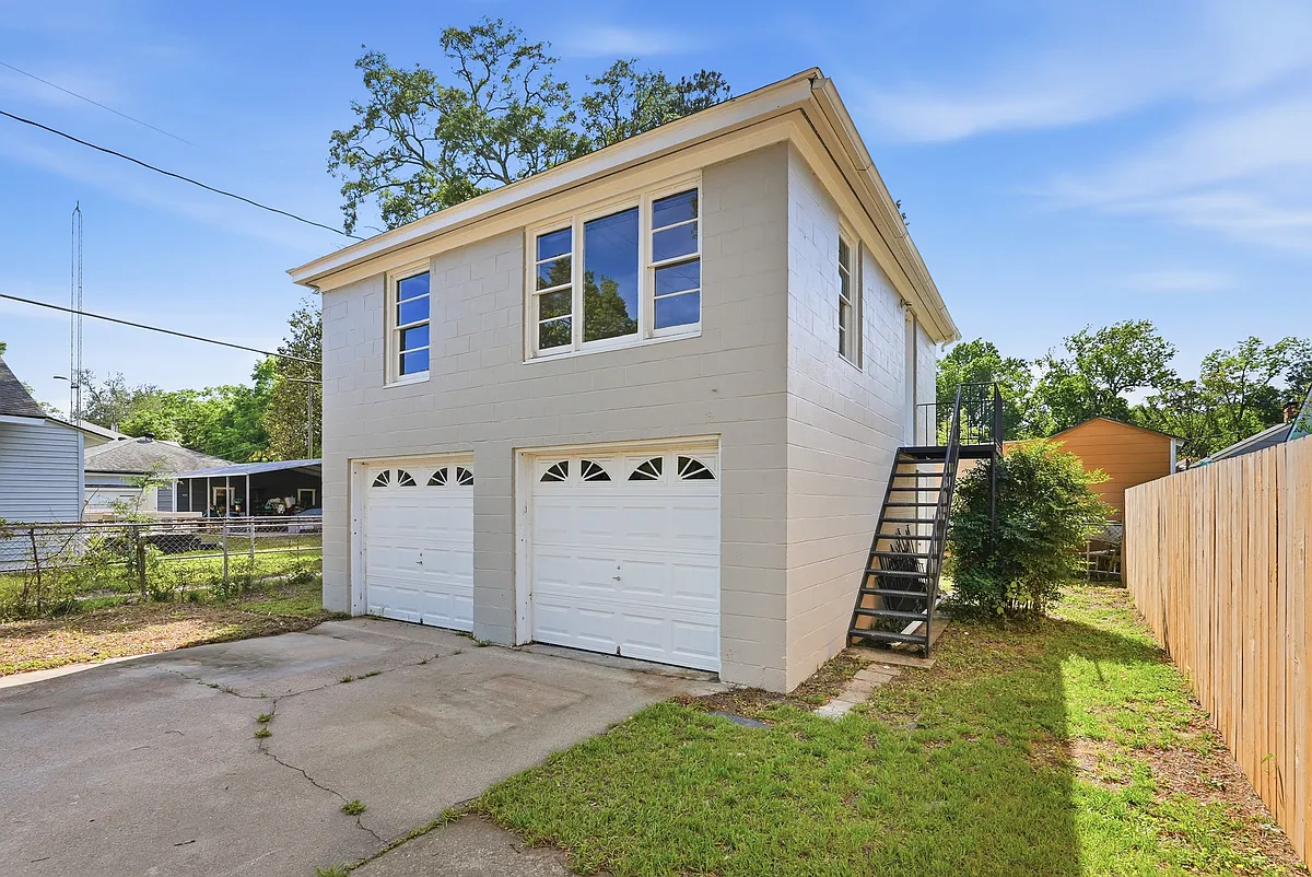 Building Photo - 2229 Tennessee Avenue1/2
