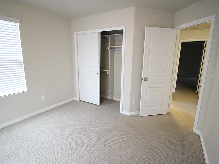 157 S 2775 W — Photo 32