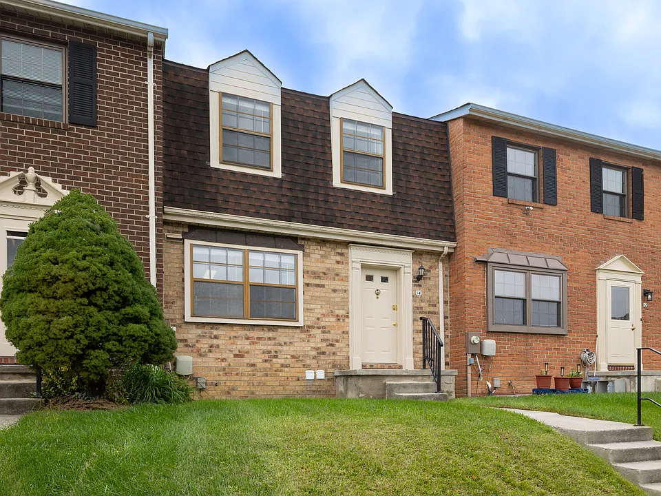 14 Holland Hill Ct