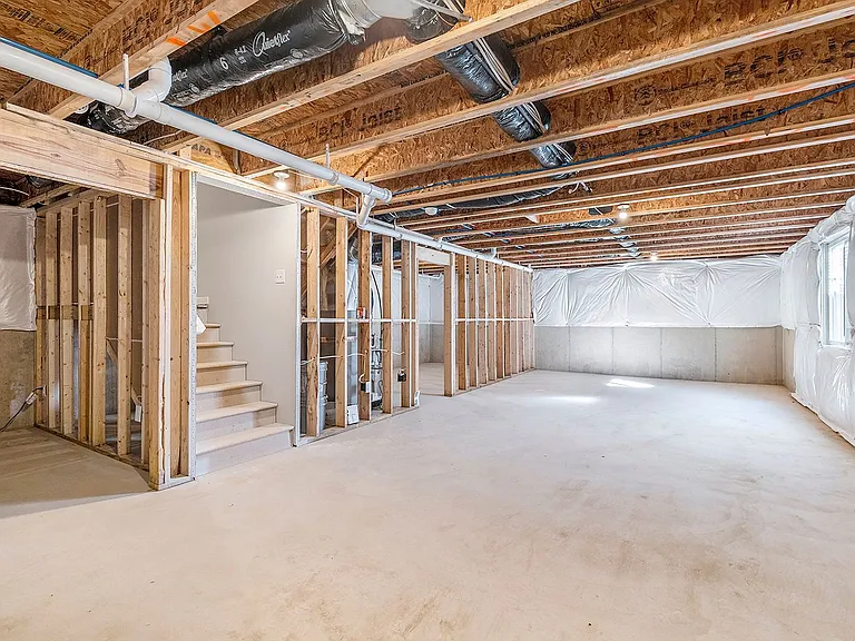 115 E Mason St — Photo 35