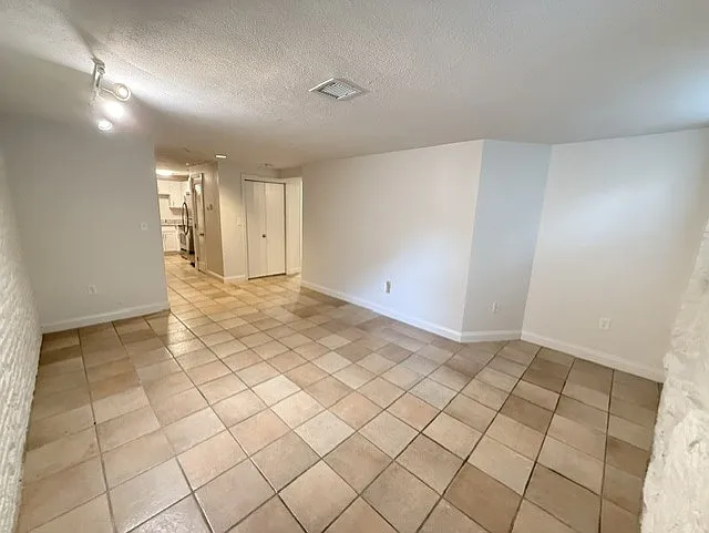 16 Greenough Ln #LL2 — Photo 5