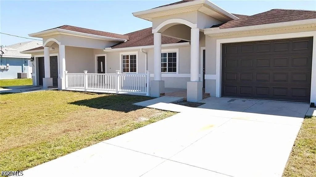 3 bed, 2.0 bath, 1194 sqft, $1,800 — Photo 2