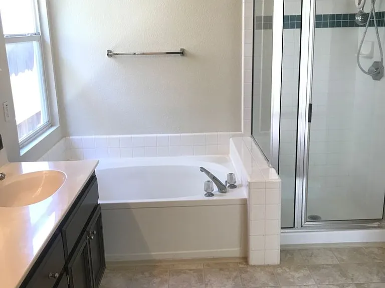 3008 Mallorca Ln — Photo 17