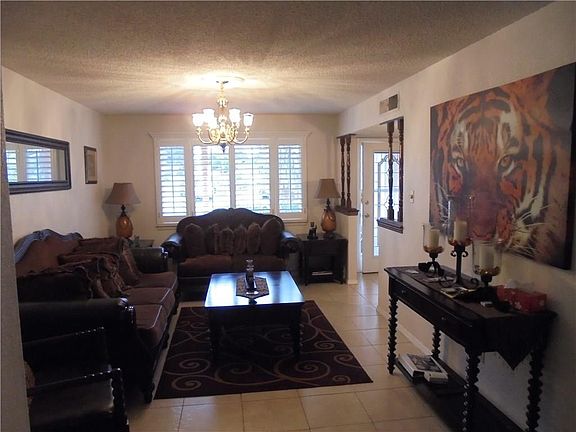 4th image of 10316 Suez Ave
