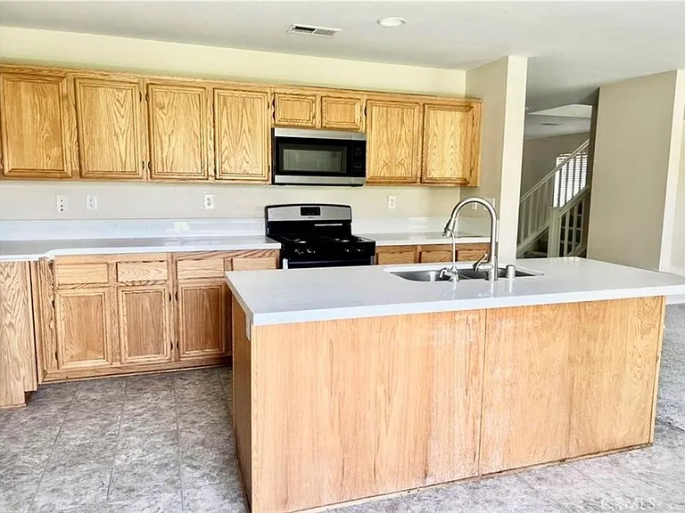 32040 Poppy Way — Photo 5