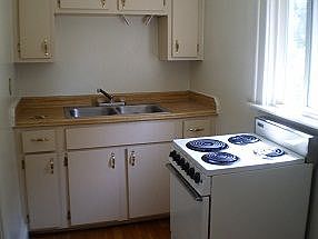 #4 MILLER kITCHEN