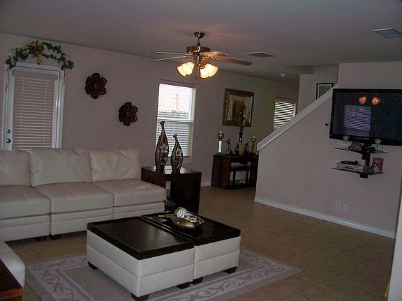 5th image of 324 Bernal St