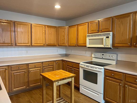 5th image of 1145 Jefferson Oaks Ct Unit 33