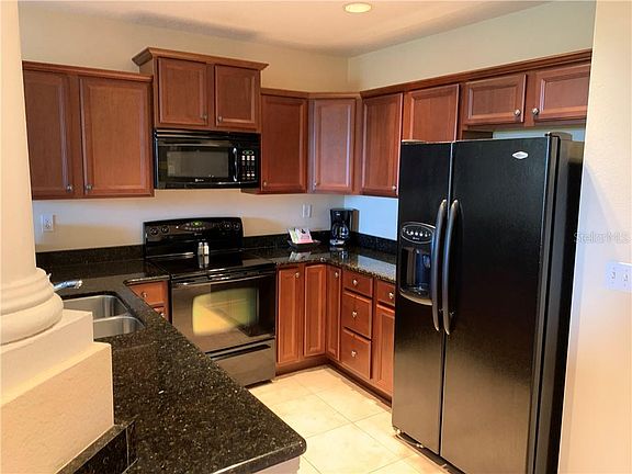 5th image of 13941 Clubhouse Dr #314