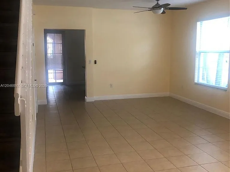 1129 SW 147th Ter #1129 — Photo 16