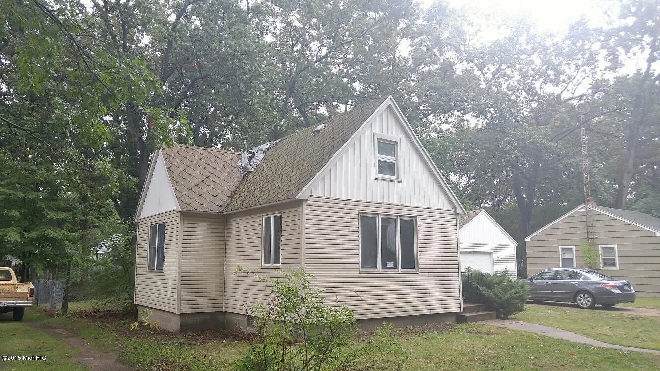 3318 Temple St photo 1