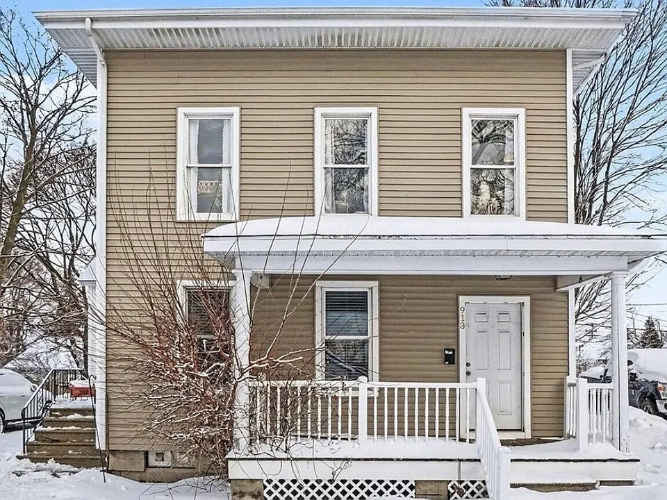 913 Elliott Ave