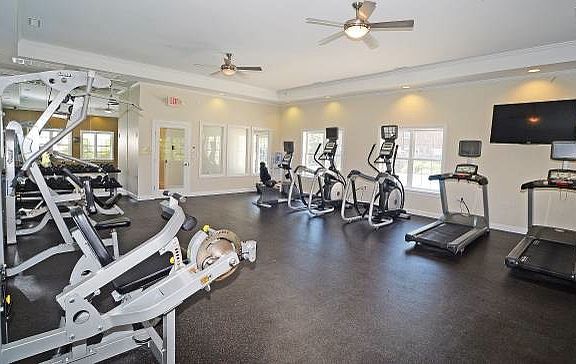 4th image of 142 Yeardley Dr