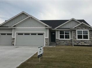 5422 149th St, Urbandale, IA 50323