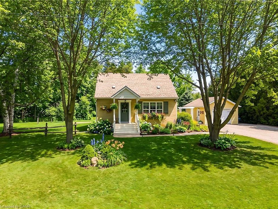 1st image of 302 Fishers Glen Rd