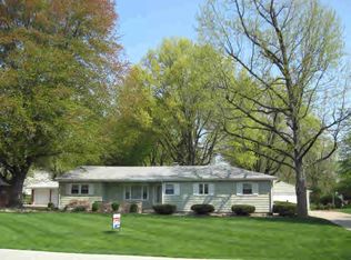 14 Diane Rd, Decatur, IL 62526