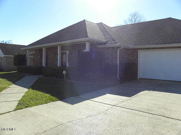 3rd image of 13031 Glennwood Pl