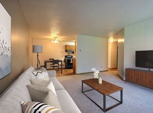 Westcourt, Fargo, ND 58103