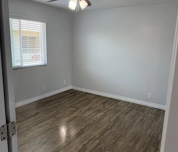 13610 Cordary Ave #19 — Photo 4
