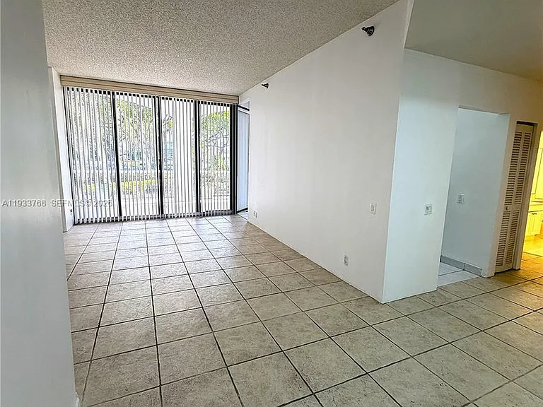3640 Yacht Club Dr #104 — Photo 6