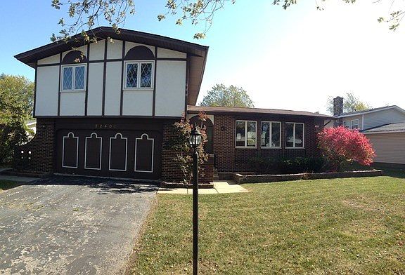 3rd image of 22401 Imperial Dr