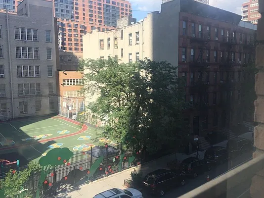 Rented by Village Living Realty | media 10