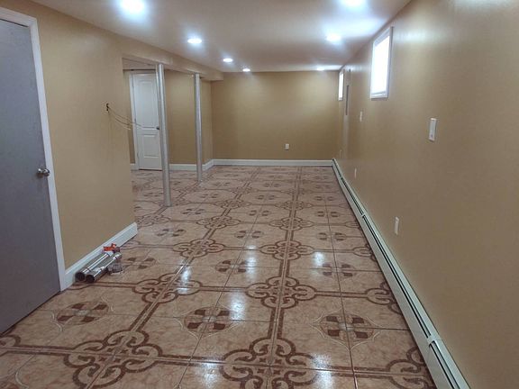 4th image of 109-73 143rd St