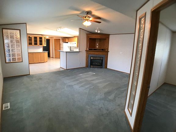 4th image of 196 Harpe Way
