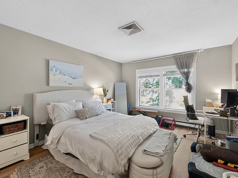 15 Highland St #108 — Photo 7