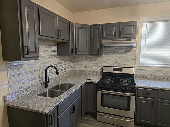 3rd image of 5014 W Concord Pl