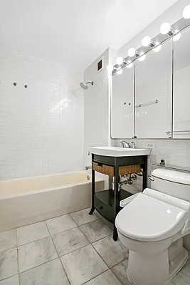 Rented by Compass | media 14