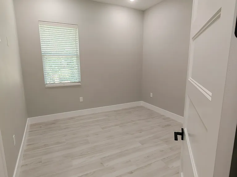 9138 Hillburn Ter — Photo 13