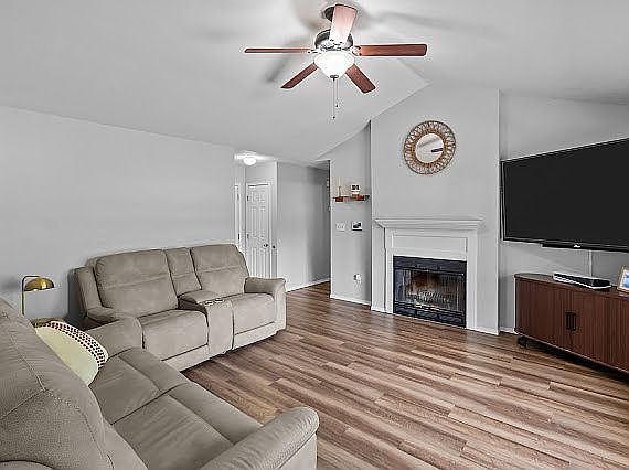 5th image of 2311 W Roxbury St