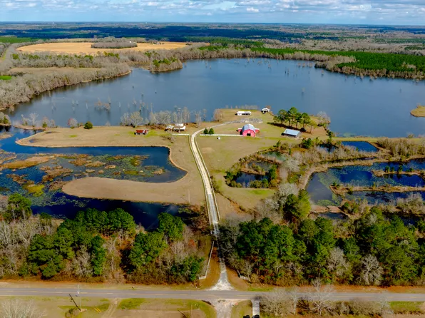 2625 Hartford Lake Rd, Hartford, AL 36344