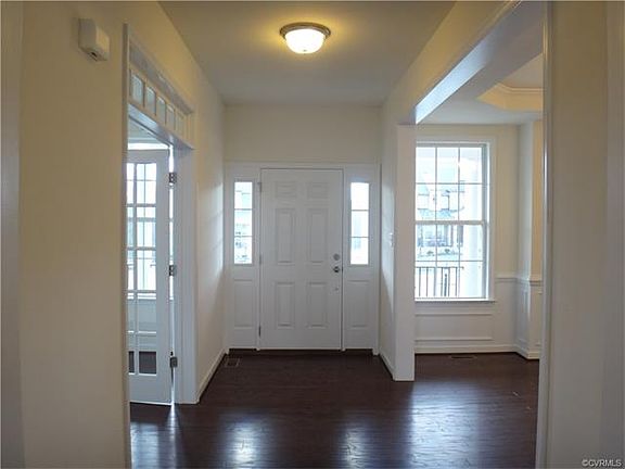 2nd image of 5012 Maben Hill Ln