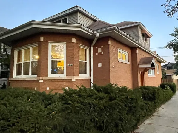 5257 W Berenice Ave, Chicago, IL 60641