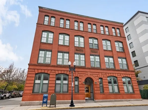 589 Essex St Unit 102, Lynn, MA 01901