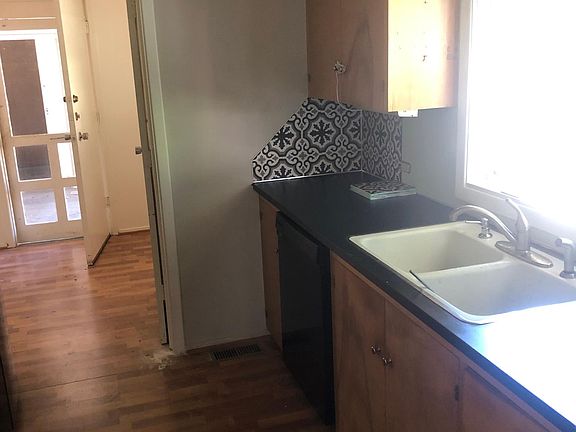 2nd image of 308 N C St