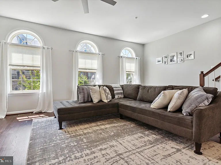 2531 Standifer Pl — Photo 9